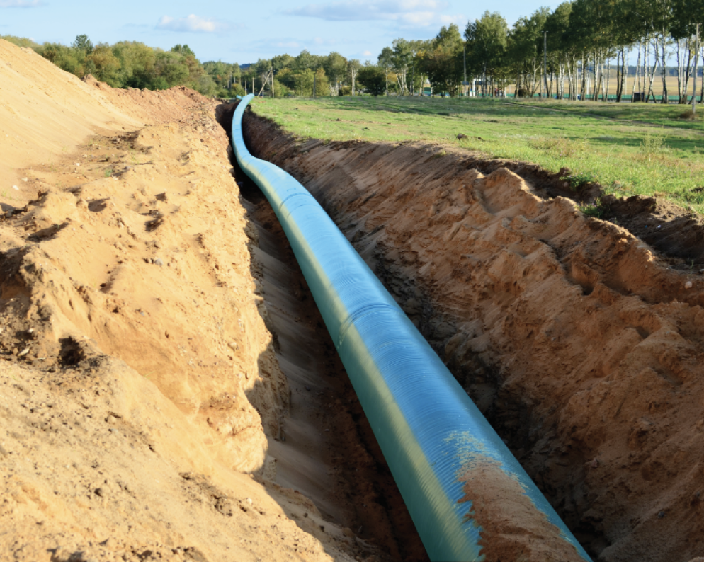 Tranchée ouverte dans laquelle se trouve un pipeline